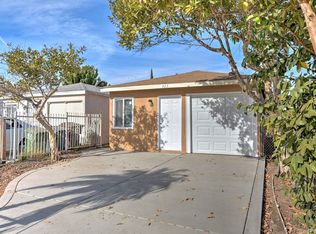 923 W Cedar St, Compton, CA 90220