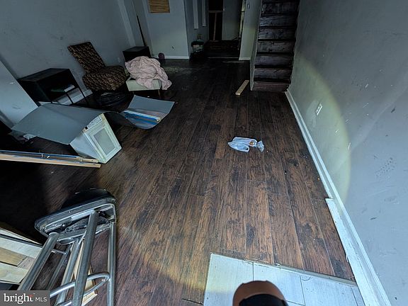 4th image of 1723 N Lecount St
