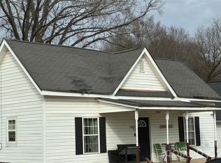 1242 W Airline Ave, Gastonia, NC 28052