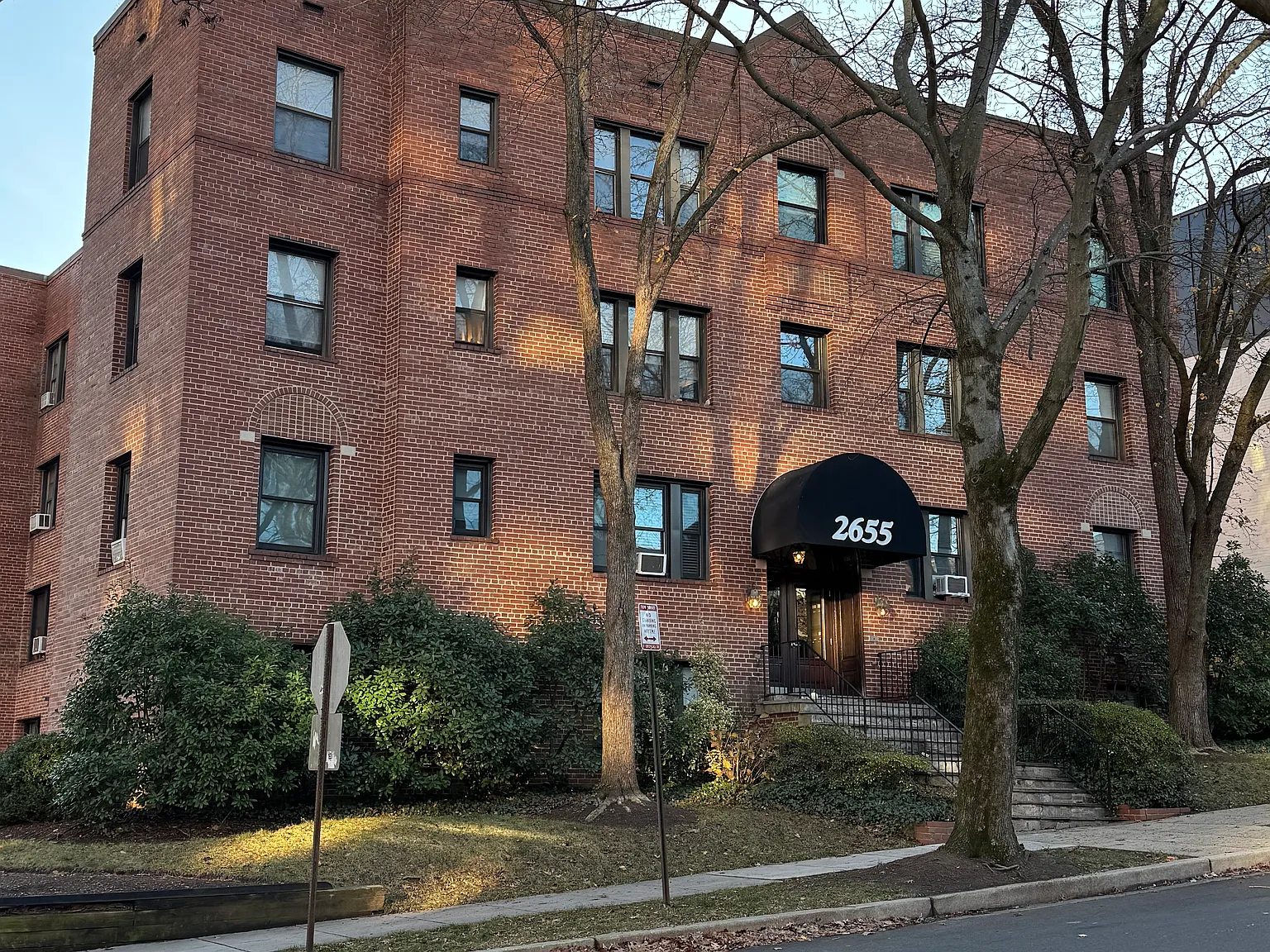 1 bed, 588 sqft, $1,900 — Photo 4