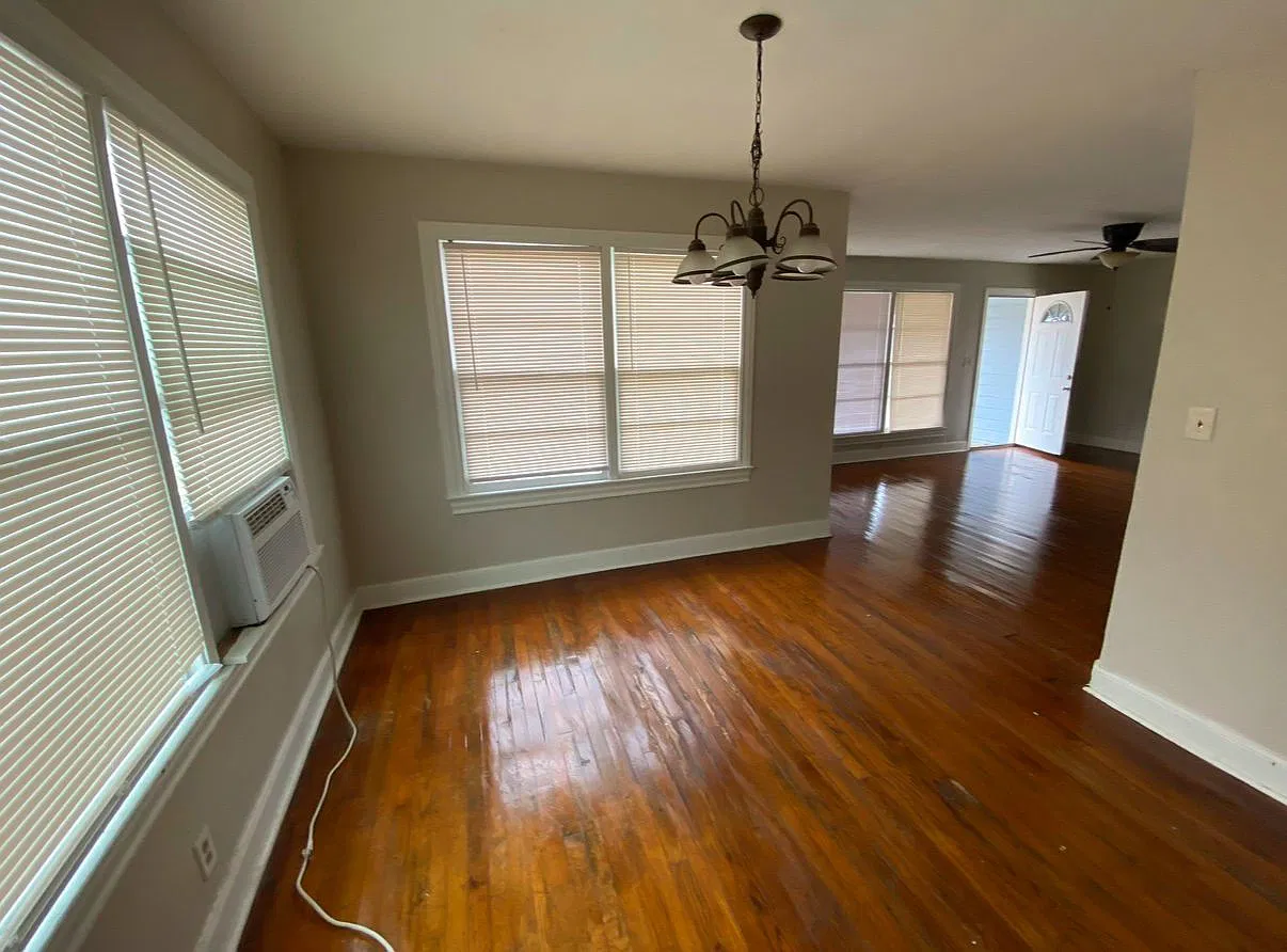3 bed, 2.0 bath, 1454 sqft, $1,150 — Photo 1