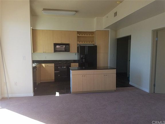 5th image of 388 E Ocean Blvd Unit 817