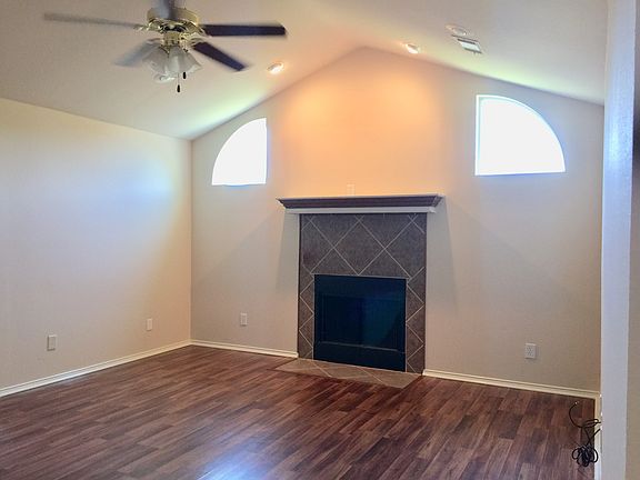 2nd image of 312 Canoe Ct