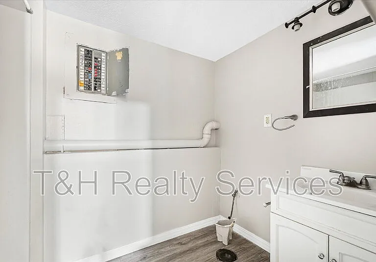 5527 S Kealing Ave — Photo 16