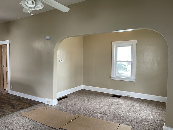 3rd image of 1107 Park Ave