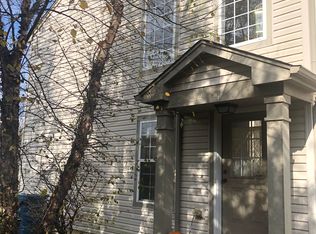 8636 Dunham Dr, Olmsted Falls, OH 44138