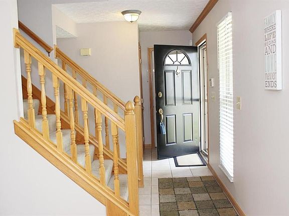 2nd image of 3256 Scioto Glen Dr