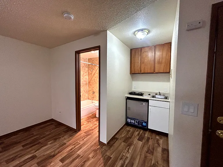 5222 University Way NE #101A — Photo 3
