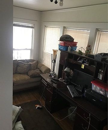 5th image of 2140 Genevieve St