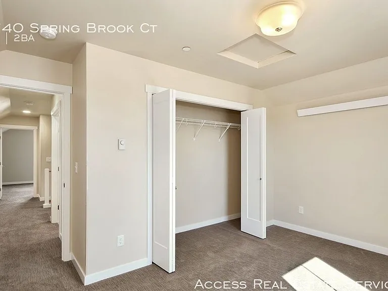 4740 Spring Brook Ct — Photo 27