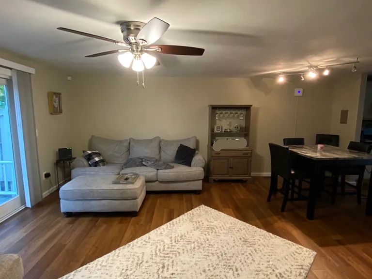 120 Iron Oak Cir — Photo 2