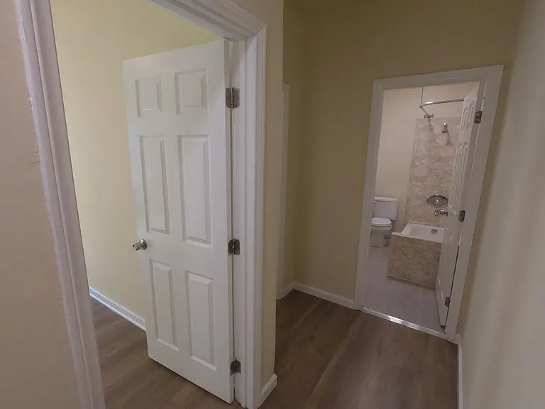 140 Carr Dr #7 — Photo 10