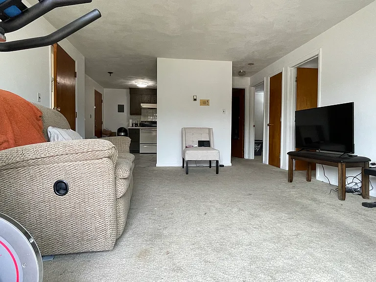 79 Central St #5 — Photo 2