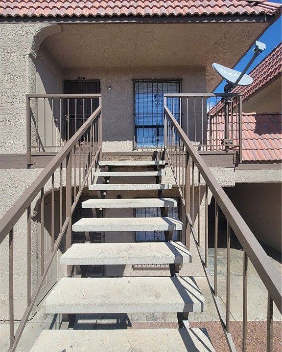 1st image of 4300 N Lamont St APT 239