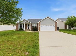 715 Iron Horse Dr, Warrensburg, MO 64093