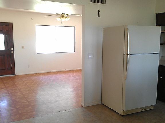 4th image of 4745 W PIEDMONT Drive