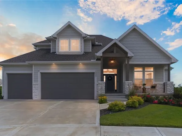 12527 W 182nd Ct, Overland Park, KS 66013