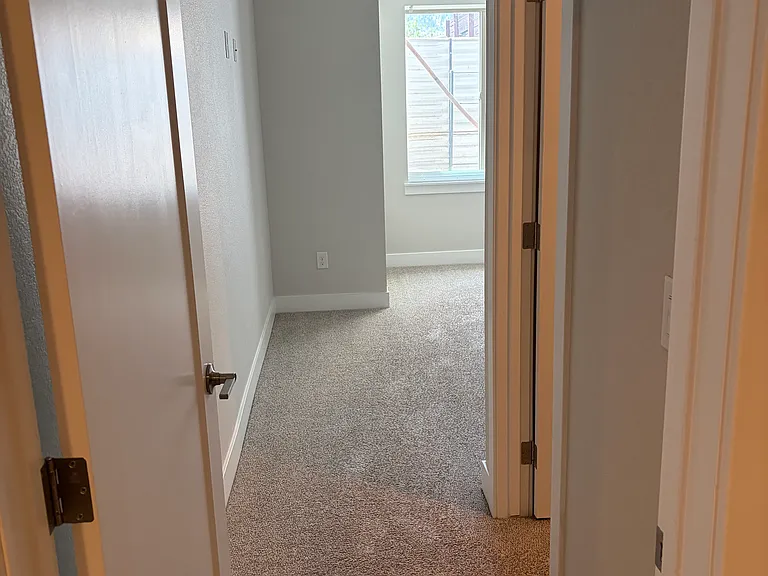 1407 Rogers Ct — Photo 42
