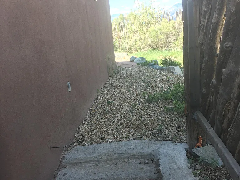 Espinoza Rd — Photo 4