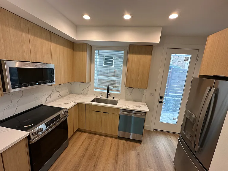 4318 SW Holly St — Photo 15
