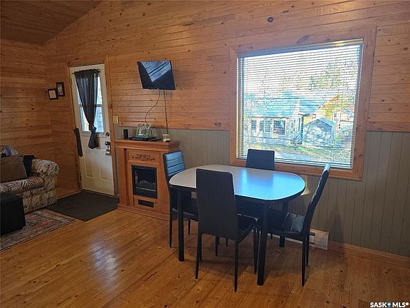 5th image of 207 PINE DRIVE