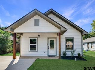 204 Bradford Ave, Arp, TX 75750