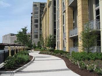 1st image of 700 N Larrabee St APT 2006