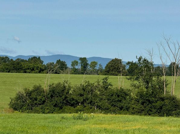 123 North Main Street, Whiting, VT 05778
