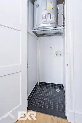 Rented by The KCI Group | media 29