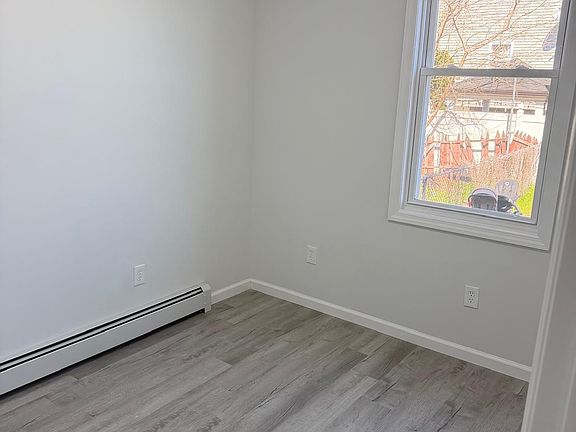 2nd image of 611 Magnolia Ave Floor 1