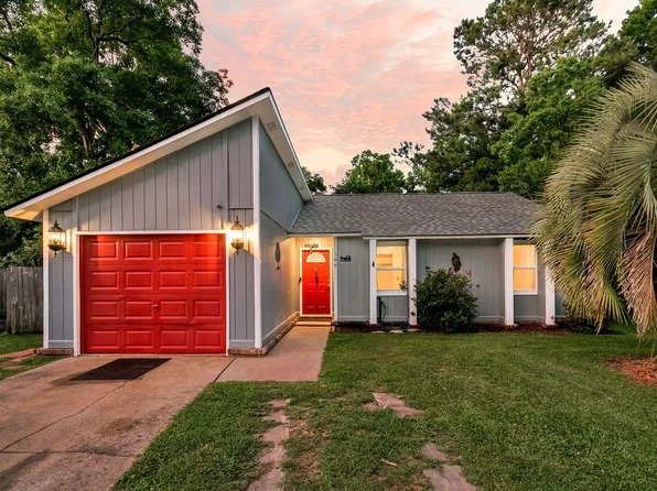 109 Carriage Ct, Summerville, SC 29486