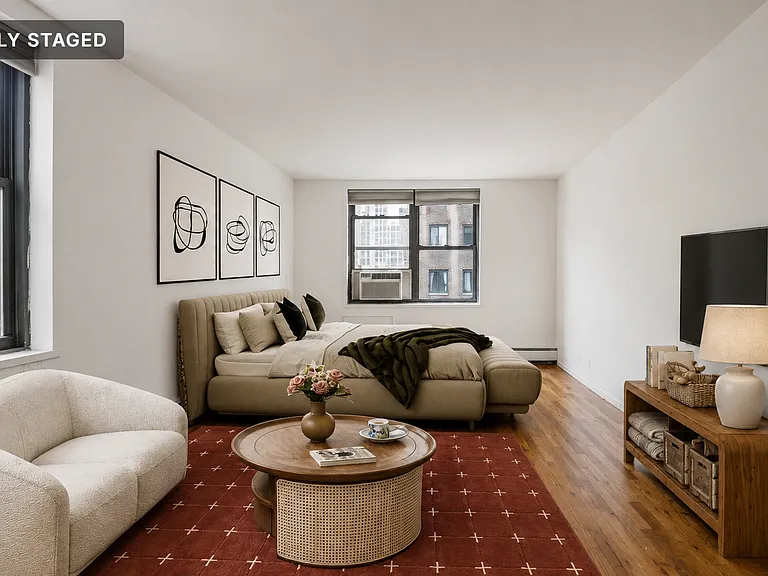 229 E 29th St #6G — Photo 2