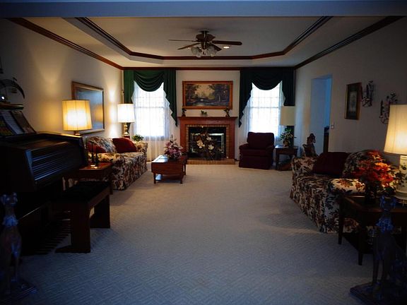 3rd image of 13836 Carlstead Dr NW