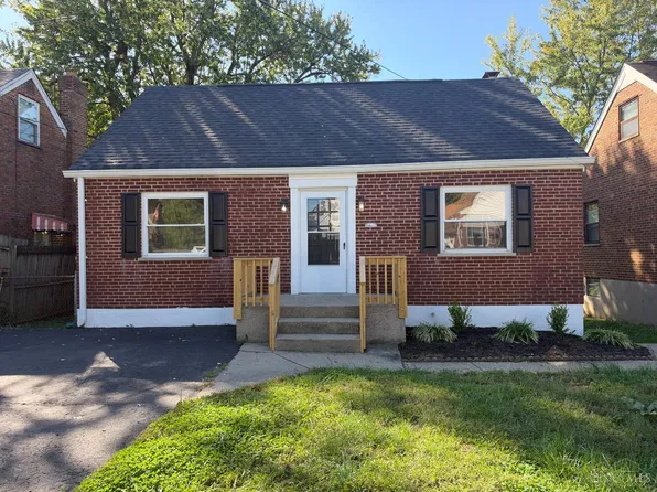 5223 Parkview Ave, Cincinnati, OH 45238