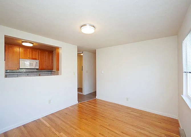 2610 Regent St. — Photo 23