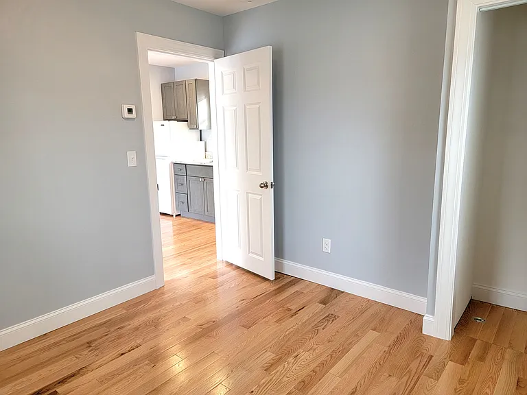 182 Sea St #4 — Photo 13