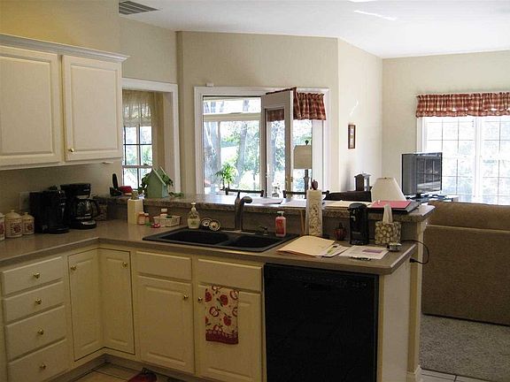 4th image of 2445 Waterstone Dr