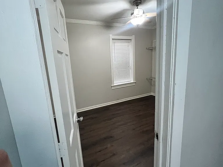 1728 N Lotus Ave #2 — Photo 5