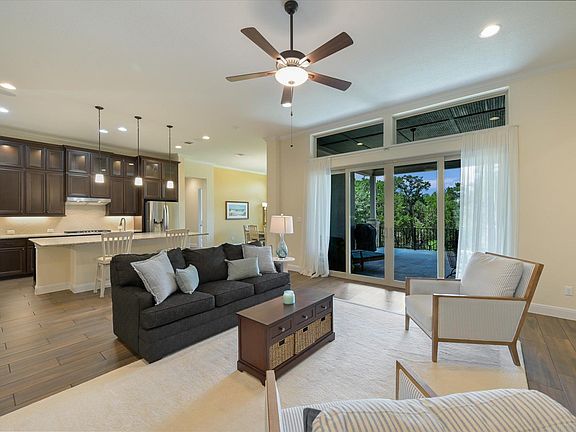 4th image of 19305 Leisure Ln