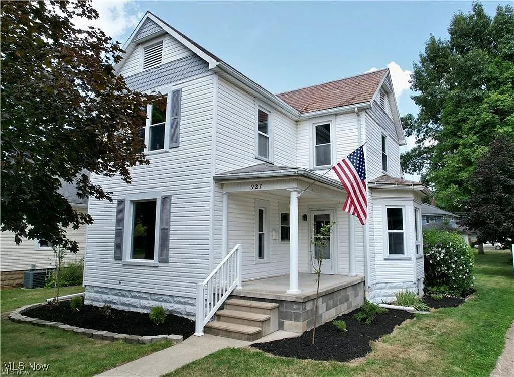 927 Dover Ave photo 1