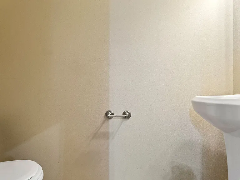 610 Violet Ln — Photo 18