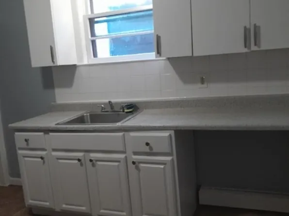 69 Williams Ave, Jersey City, NJ 07304