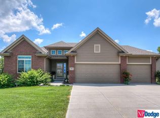 19501 Adams St, Omaha, NE 68135