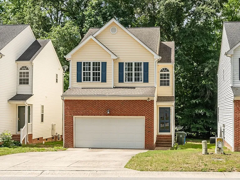 5412 Grand Traverse Dr — Photo 1