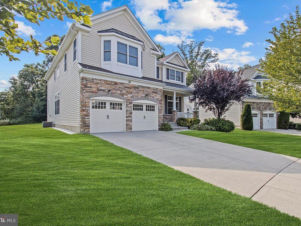 1st image of 107 Starboard Way
