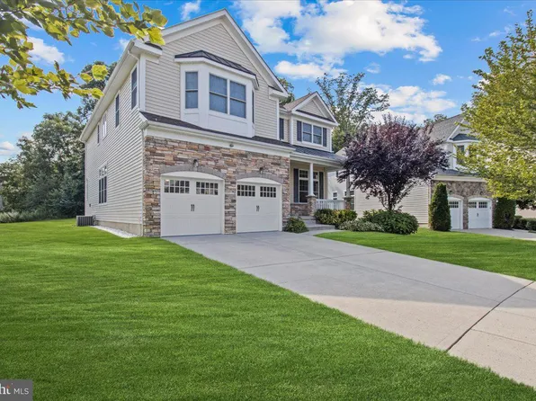 107 Starboard Way, Mount Laurel, NJ 08054