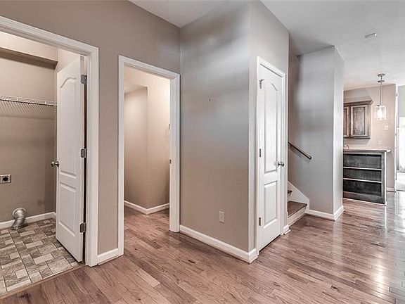 3rd image of 2316 Marbleridge Dr #2C