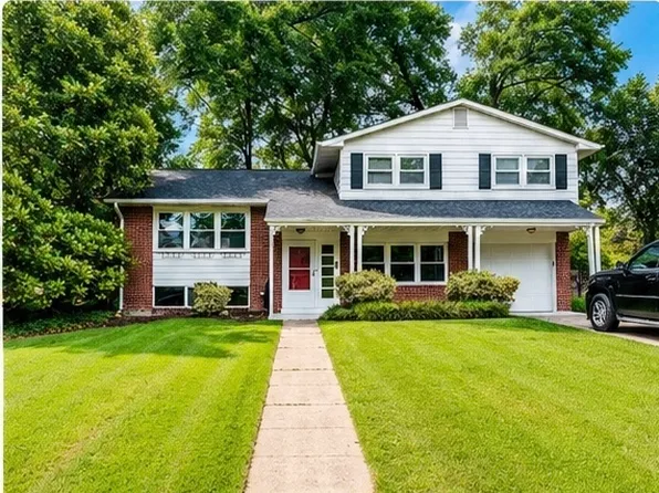 8814 Camfield Dr, Alexandria, VA 22308