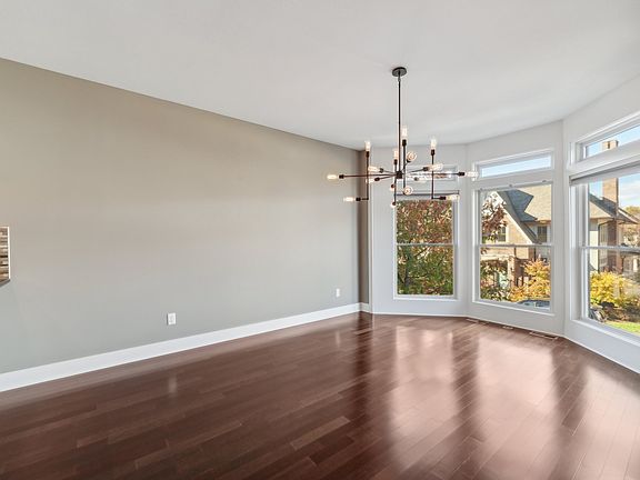 5th image of 127 Vine St