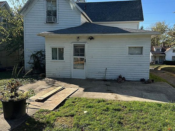 3rd image of 634 N West St